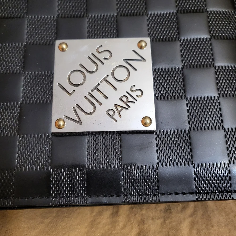 (SOLD)Authentic Louis Vuitton cabaret damier vernis club bag - Picture 9 of 16